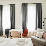 Homaris Schlueterstrasse 베를린