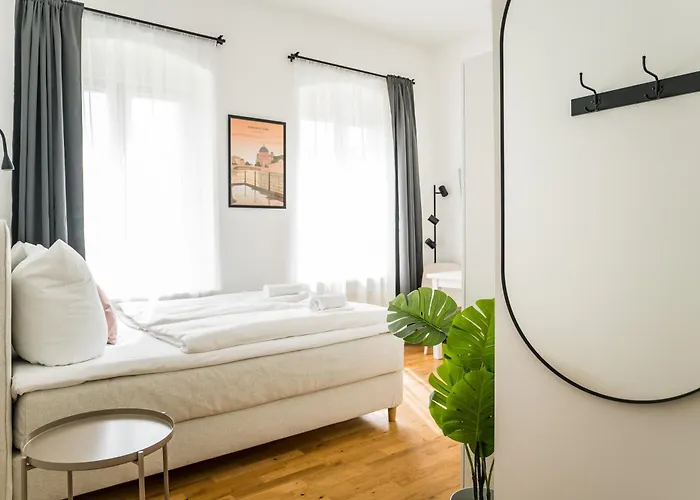 Homaris Schlueterstrasse 公寓 *