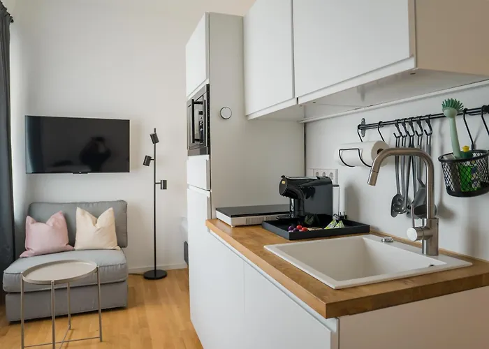 Daire Homaris Schlueterstrasse Berlin