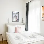 Homaris Schlueterstrasse 公寓 *