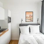 Homaris Schlueterstrasse * 柏林
