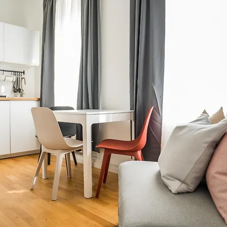 Homaris Schlueterstrasse برلين
