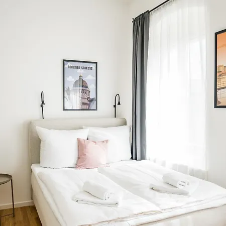 Homaris Schlueterstrasse Apartment *